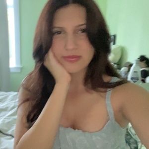 Meet your Posher, Caitlyn